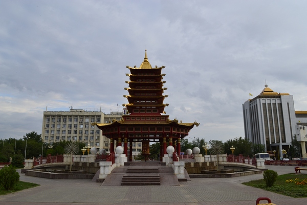 Пагода в центре Элисты